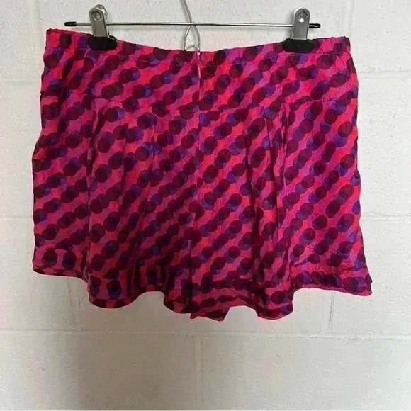 Nanette Lepore Tattletale Silk Shorts-NWT Size 8 - Picture 2 of 5